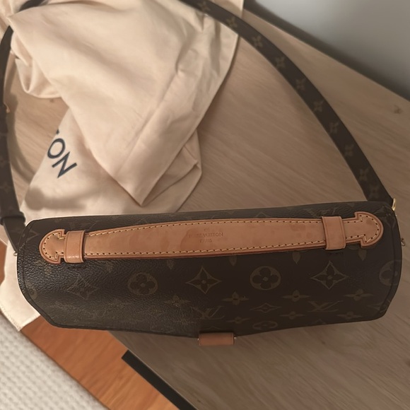 Authentic Louis Vuitton POCHETTE MÉTIS - Picture 6 of 7